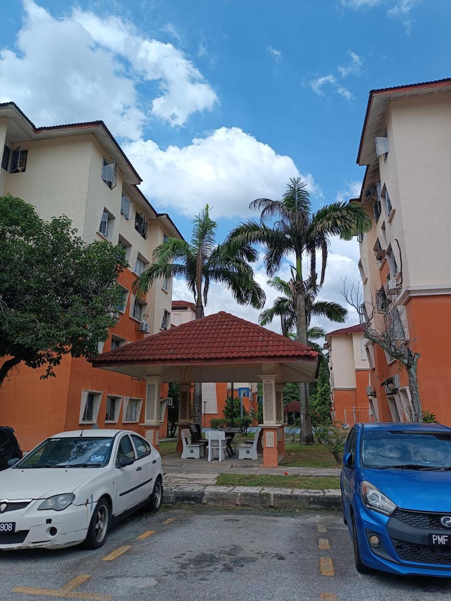 M.Fr Homestay Pangsapuri Putra Damai Putrajaya Extérieur photo