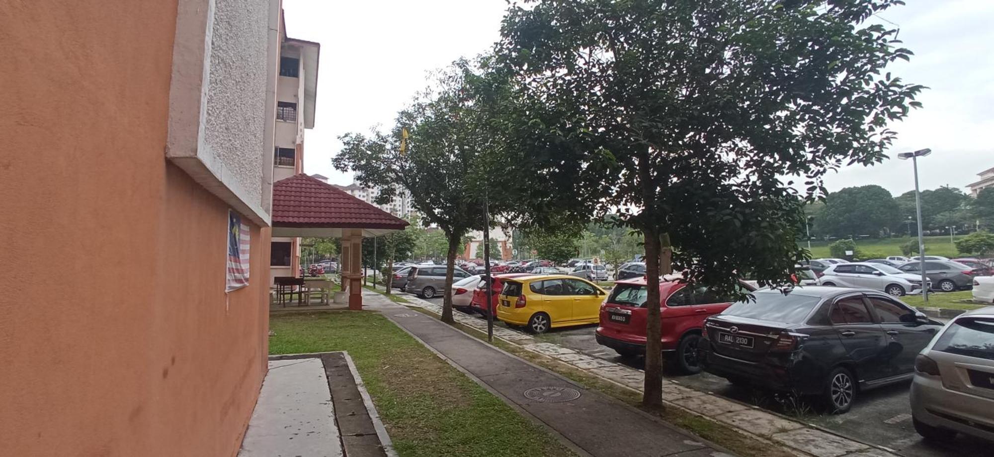M.Fr Homestay Pangsapuri Putra Damai Putrajaya Extérieur photo